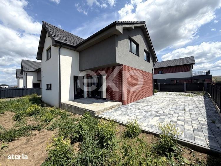 Casă cu 4 camere în Juc-Herghelie