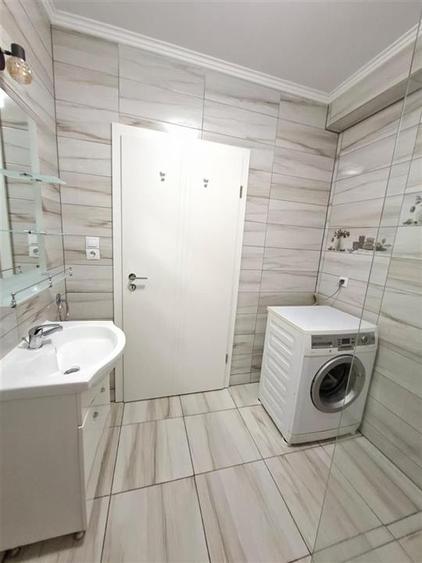 Apartament cu 3 camere decomandat, mobilat în Exterior Sud
