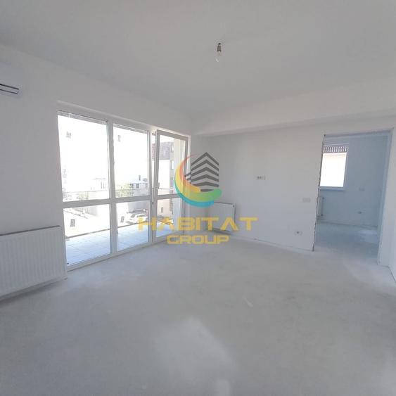 Apartament cu 4 camere decomandat în Metalurgiei