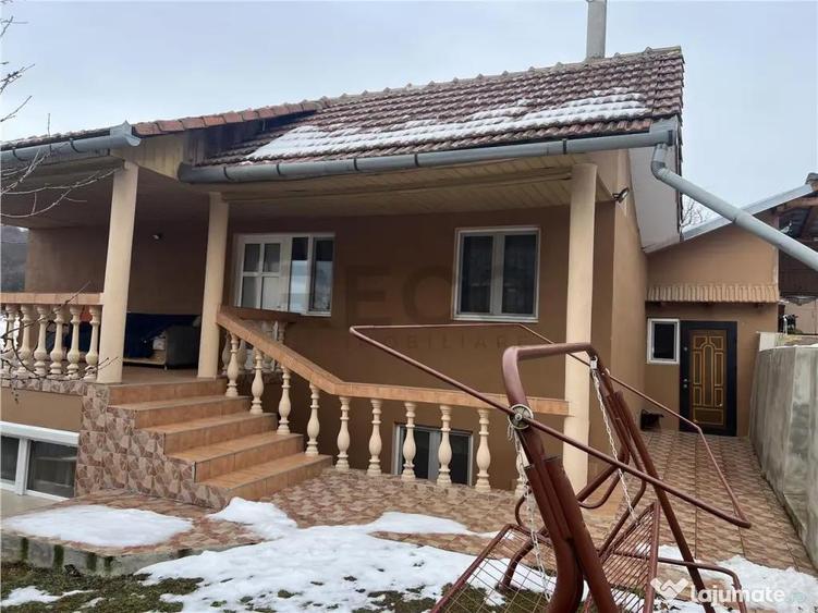 Casă cu 3 camere cu Teren 1326 Mp în Dealuri Oradea