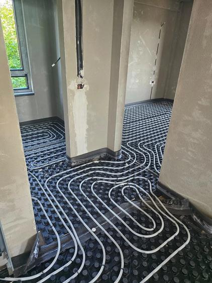 Apartament cu 2 camere decomandat în Micro 17