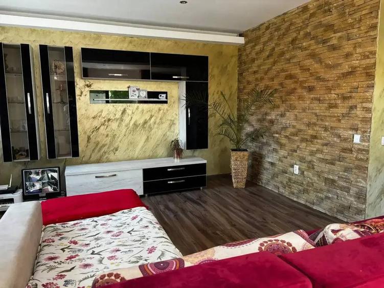 Vila 4 camere de vanzare/inchiriere curte 707 mp- Crevedia - 8