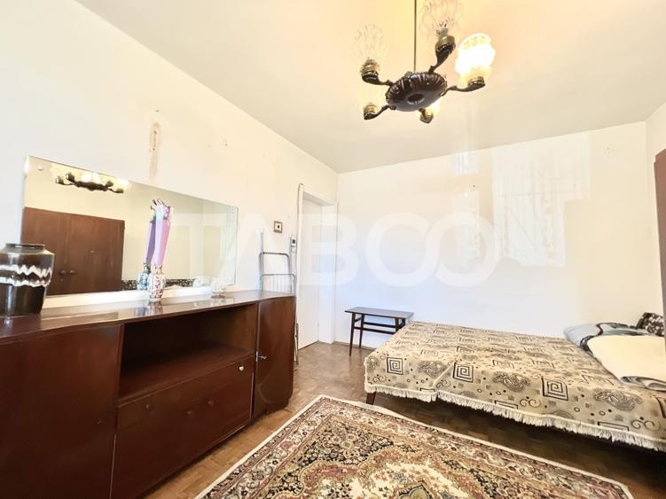 Apartament de vanzare cu 3 camere decomandate Grigorescu bloc izolat - 2