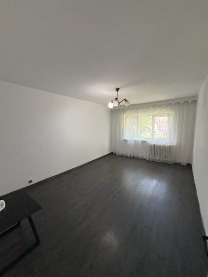Apartament cu 2 camere decomandat, mobilat în Hotvon