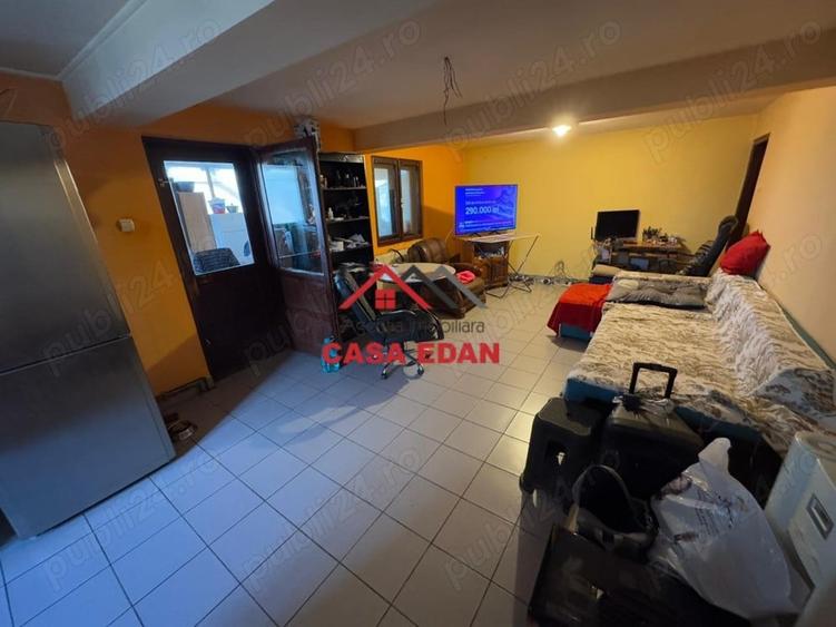 Casă cu 6 camere cu Teren 1521 Mp în Câmpina