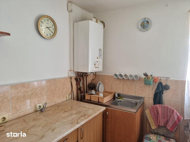 Casă cu 2 camere cu Teren 612 Mp în Moroeni