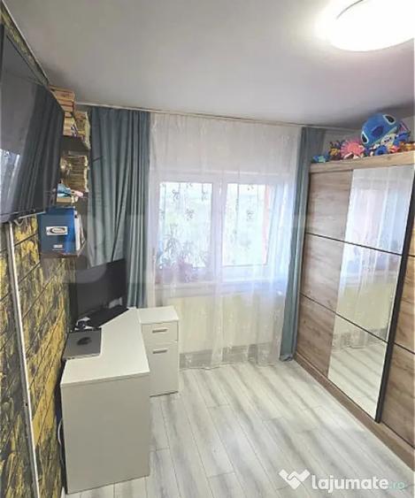 Apartament de vanzare, decomandat, 45 mp utili, 2 balcoane, - 5