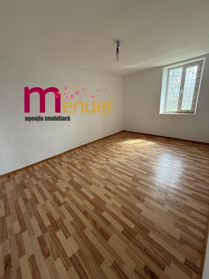 Casă cu 2 camere cu Teren 1167 Mp în Ciucurova