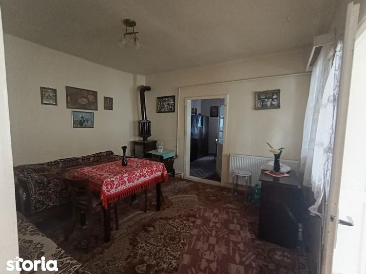 Casa cu 2 camere, teren 1400 mp, acces asfaltat - 11