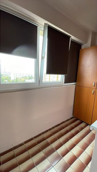 Apartament cu 2 camere decomandat în Titan