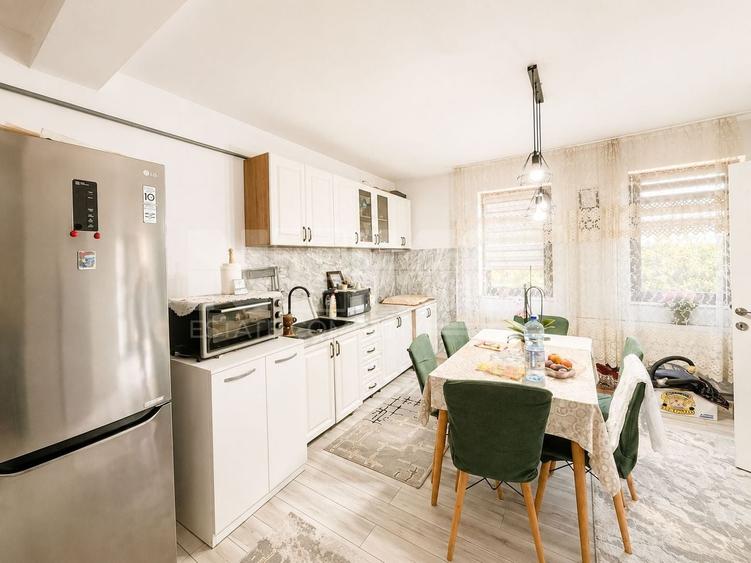 Duplex cu 4 camere cu Canalizare în Mereni