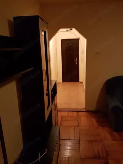 Garsonieră decomandată în Grădiște