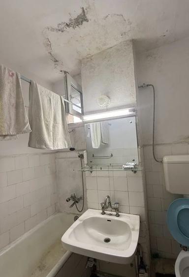 Apartament cu 3 camere semidecomandat în Drumul Taberei