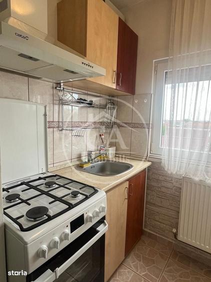 Apartament cu 3 camere decomandat în Nufărul
