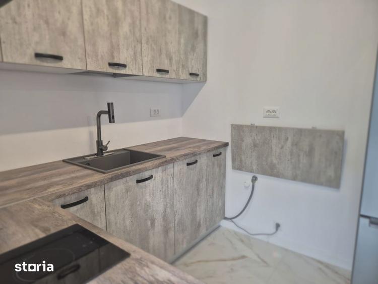 Apartament cu 3 camere semidecomandat, mobilat în 13 Septembrie