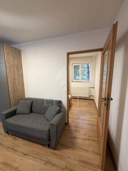 Apartament cu 2 camere semidecomandat, mobilat în Gheorgheni