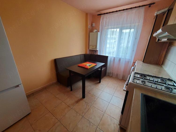 Apartament cu 2 camere decomandat în Exterior Vest
