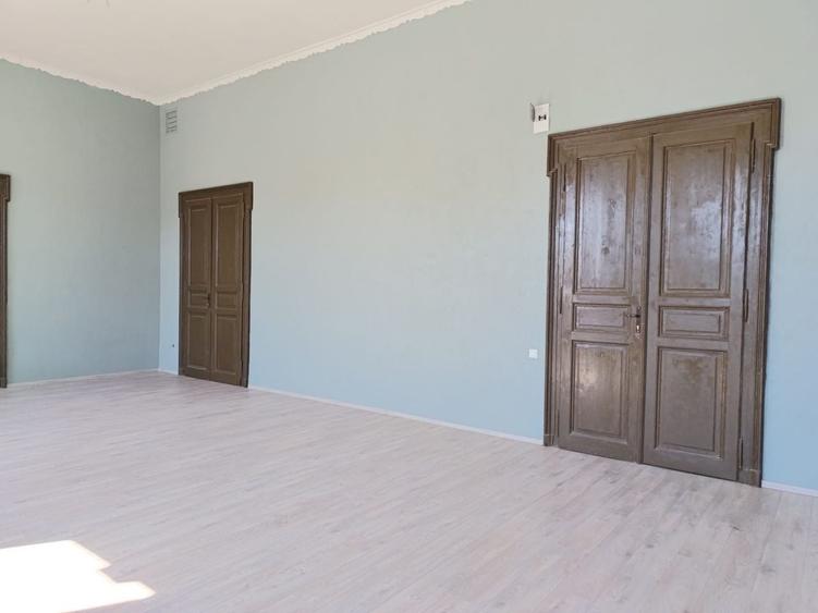 Spațiu comercial, de 200 mp, în Aurel Vlaicu