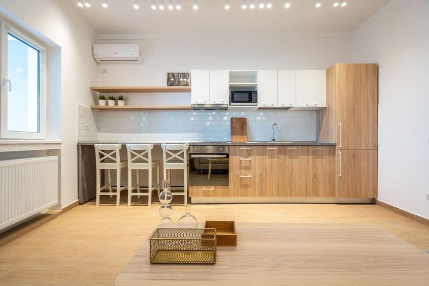 Apartament cu 2 camere, mobilat în Victoriei