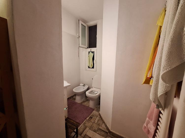 Apartament cu 4 camere circular, mobilat în P-ța Maria