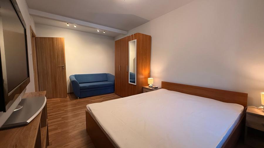 Apartament cu 3 camere decomandat în Aviației