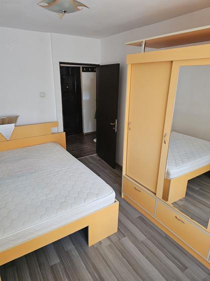 Garsonieră decomandată în Trivale