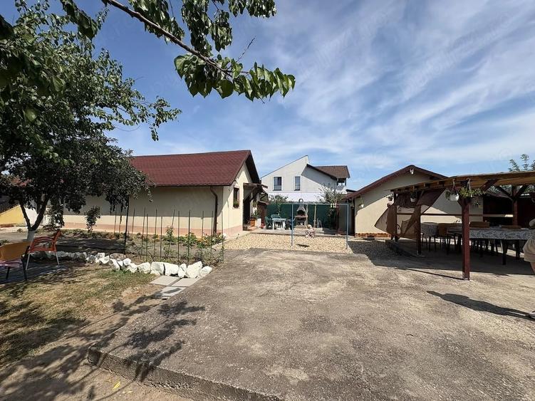 Casă cu Teren 500 Mp în Dragșina