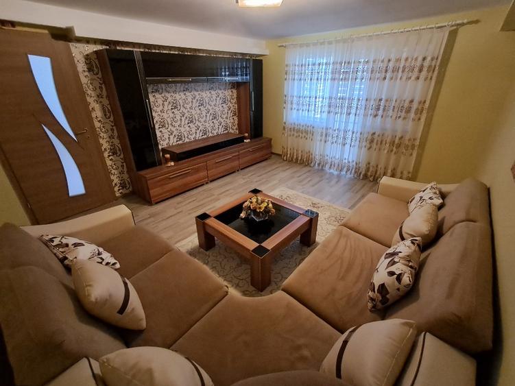 Apartament vanzare cu 3 camere decomandat de vanzare mobilat si utilat - 1