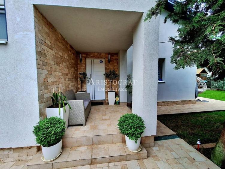 Casă cu 6 camere cu Canalizare în Corbeanca