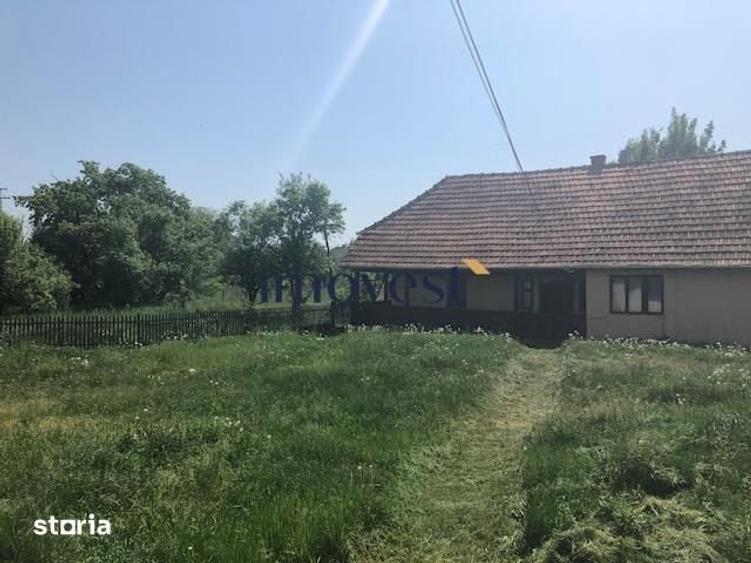 Casă cu 3 camere cu Teren 14886 Mp în Valea Vinului