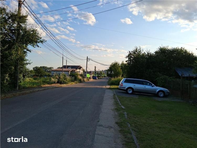 Teren de 2500 mp, în Boldești