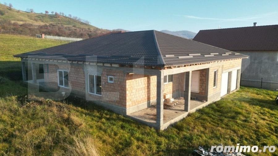 Casă cu 4 camere cu Teren 1500 Mp în Ideciu de Jos