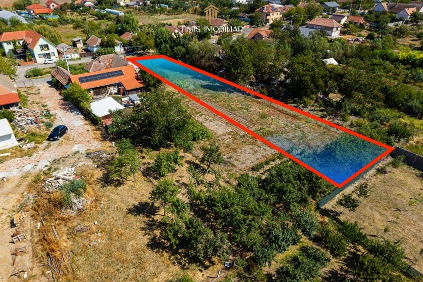 Teren Construcții intravilan de 1340 mp, în Remetea Mare