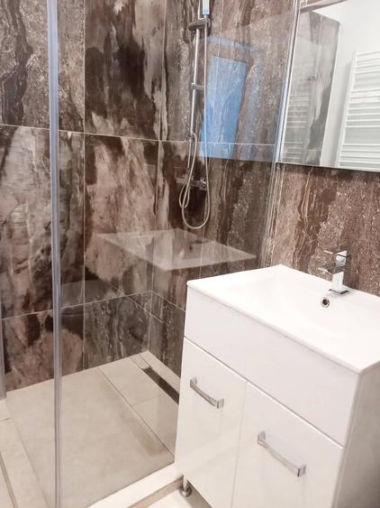 Duplex cu 4 camere cu Canalizare în Ghiroda