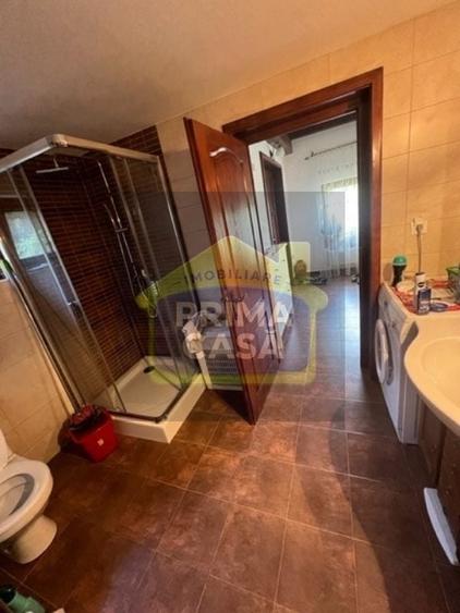 Casă cu 4 camere cu Teren 2100 Mp în Exterior Vest