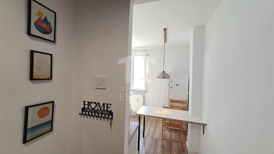 Apartament cu 2 camere semidecomandat, mobilat în Politehnica