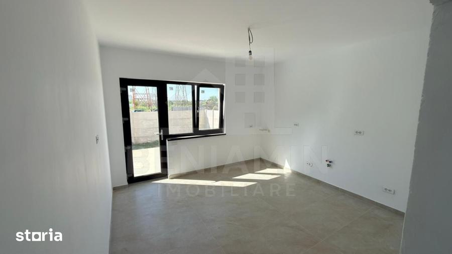 Casă cu 5 camere cu Teren 456 Mp în Malu Mare