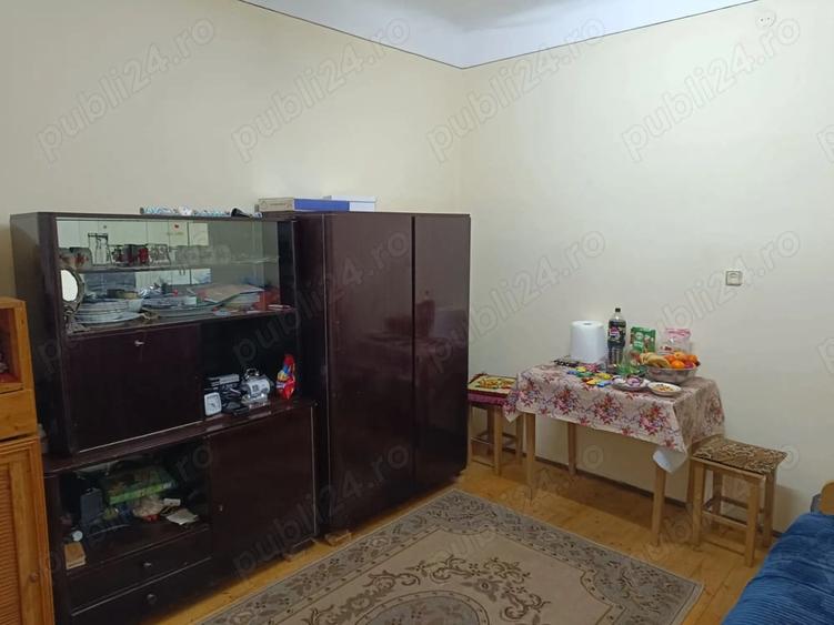Casă cu 2 camere cu Teren 80 Mp în Decebal