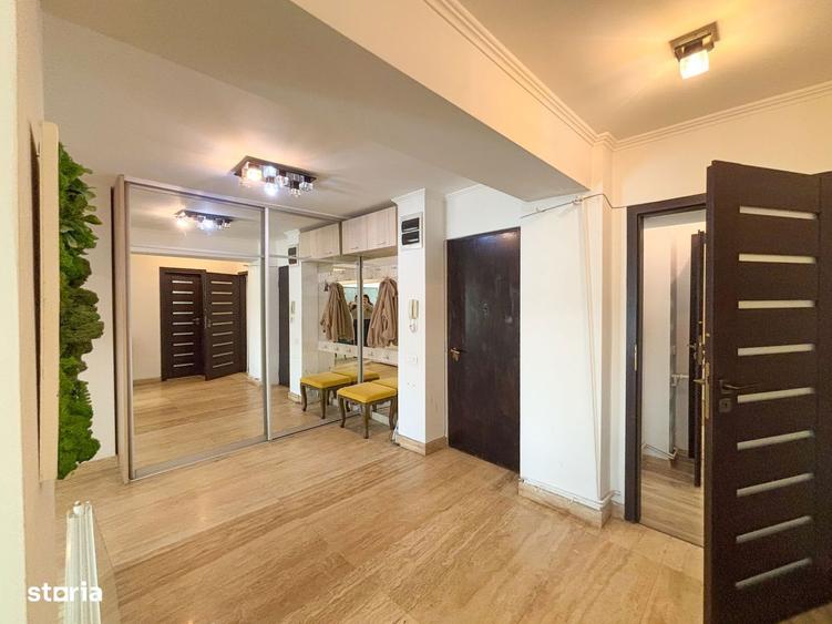 Apartament cu 3 camere, mobilat în Unirii