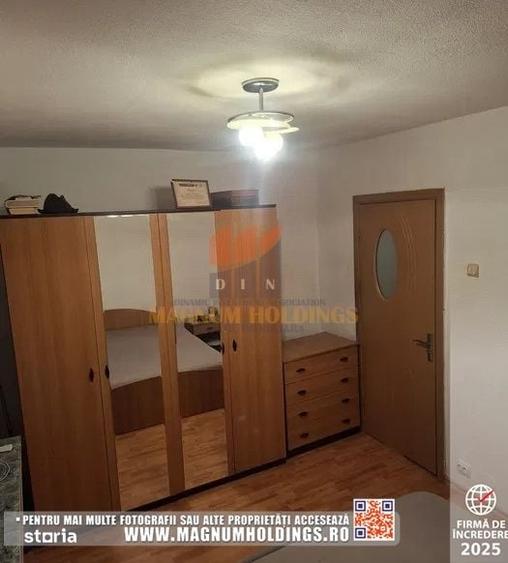 Apartament cu 3 camere decomandat în Prundu