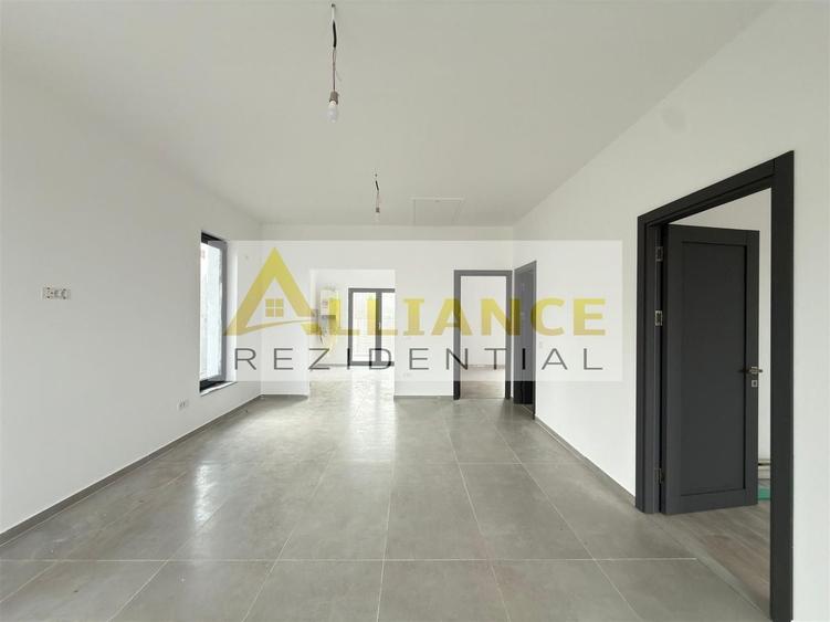 Casă individuală cu 3 camere decomandat cu Canalizare în Berceni