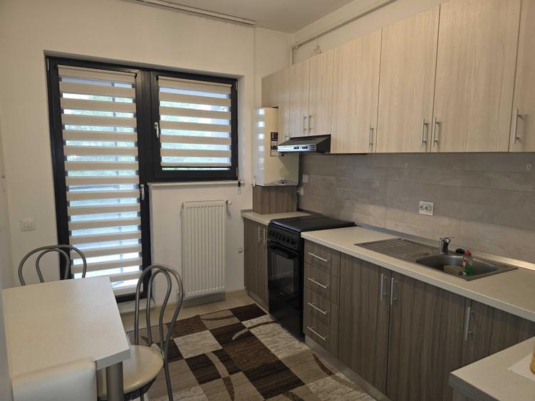 Apartament cu 2 camere decomandat în Craiovei