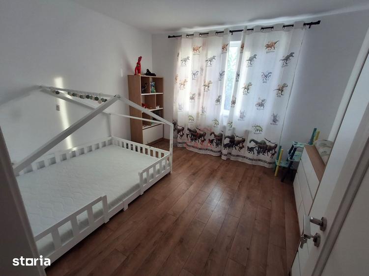 Casă cu 3 camere cu Teren 280 Mp în Vidra