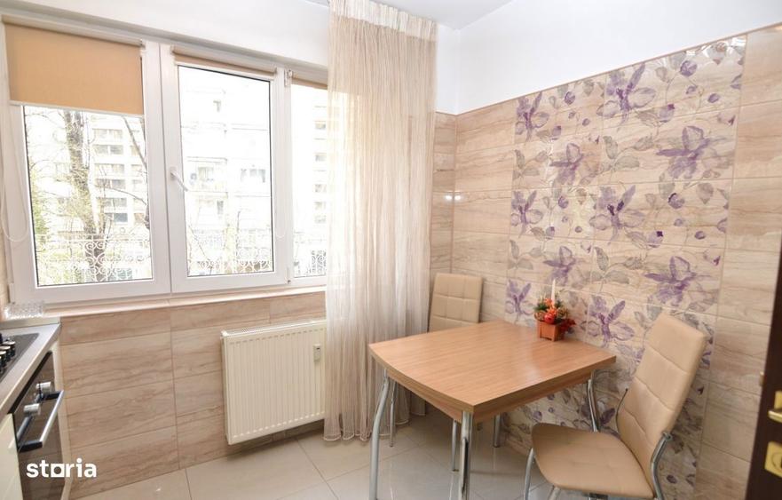 Apartament cu 3 camere decomandat, mobilat în Dristor