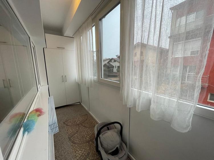 Apartament cu 2 camere decomandat, mobilat în Central