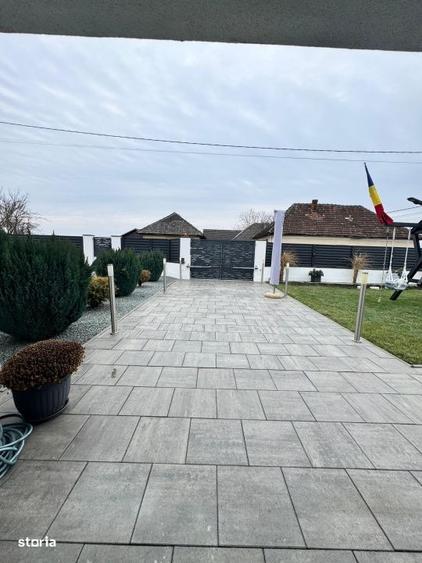 Casă cu 4 camere în Mogoșești
