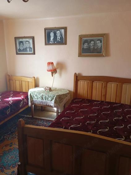 Casă cu 2 camere cu Teren 1500 Mp în Leu