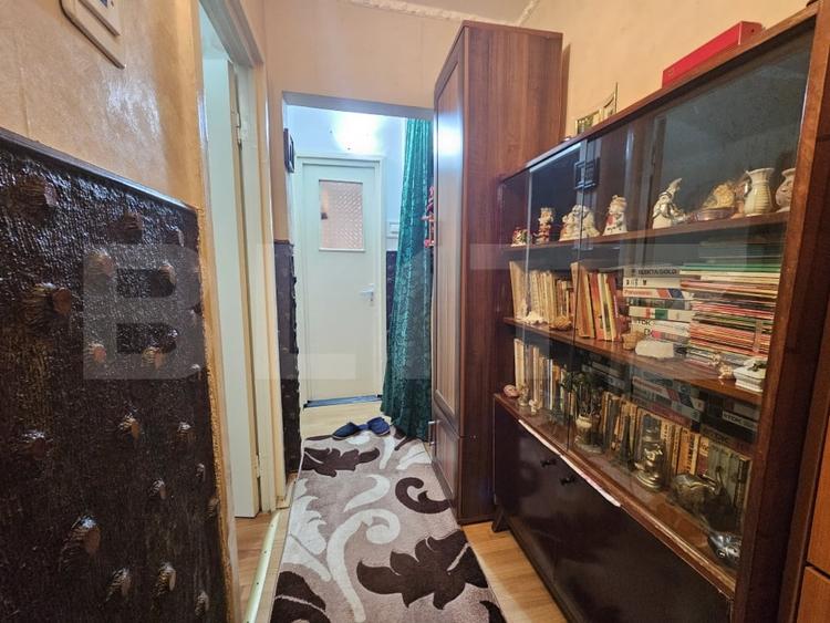 Apartament cu 3 camere semidecomandat în Alexandru cel Bun