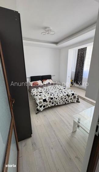 Inchiriez apartament 3 camere in Campina zona OMV