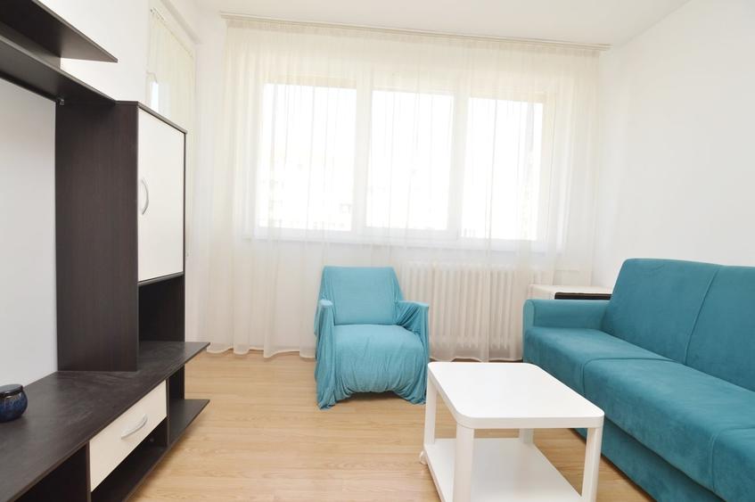 Apartament cu 2 camere decomandat în Lacul Tei